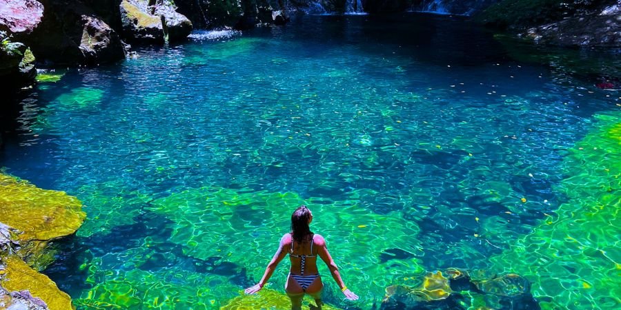 Poço Azul-Chapada das Mesas